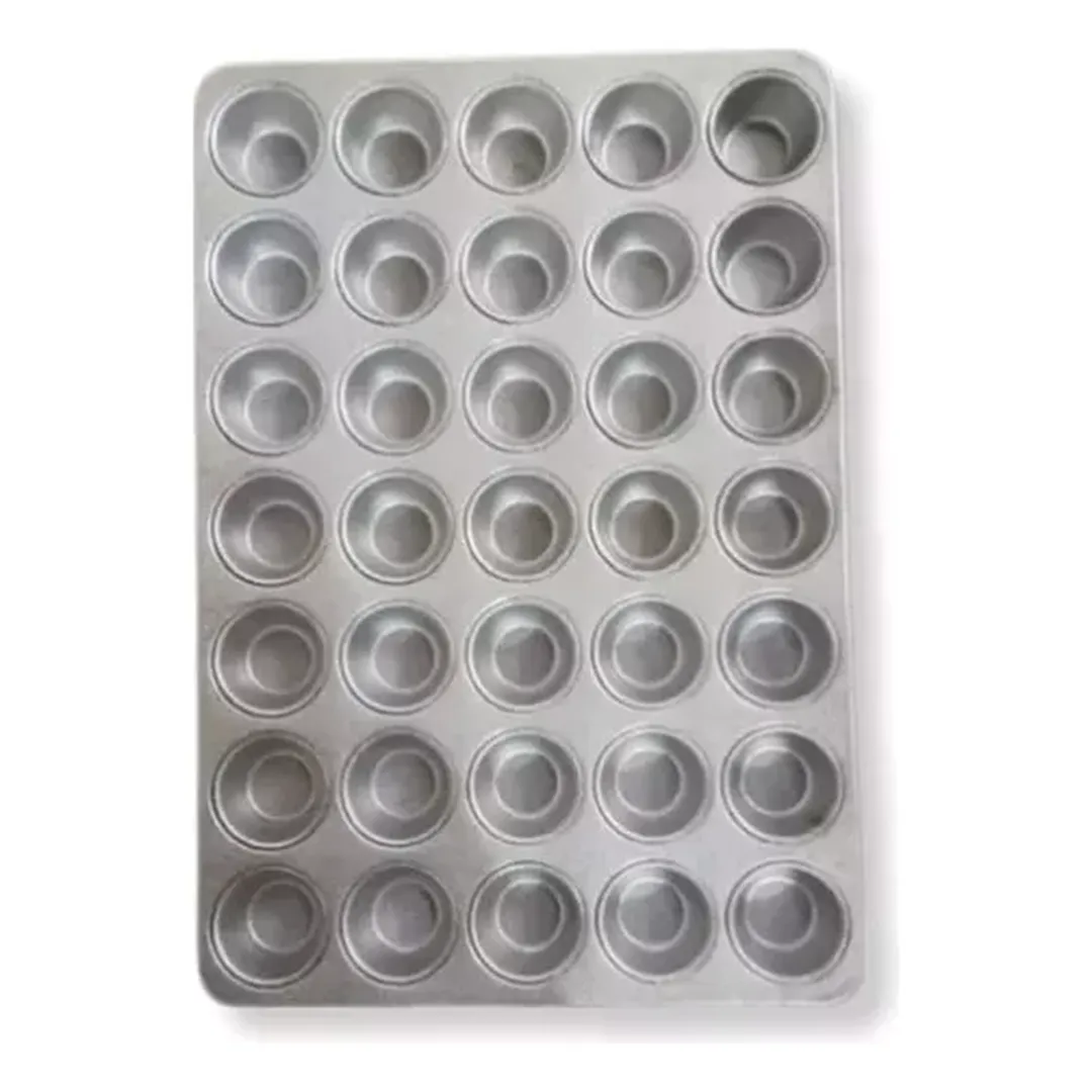 paquete-de-5-charolas-para-mantecadas-con-35-moldes